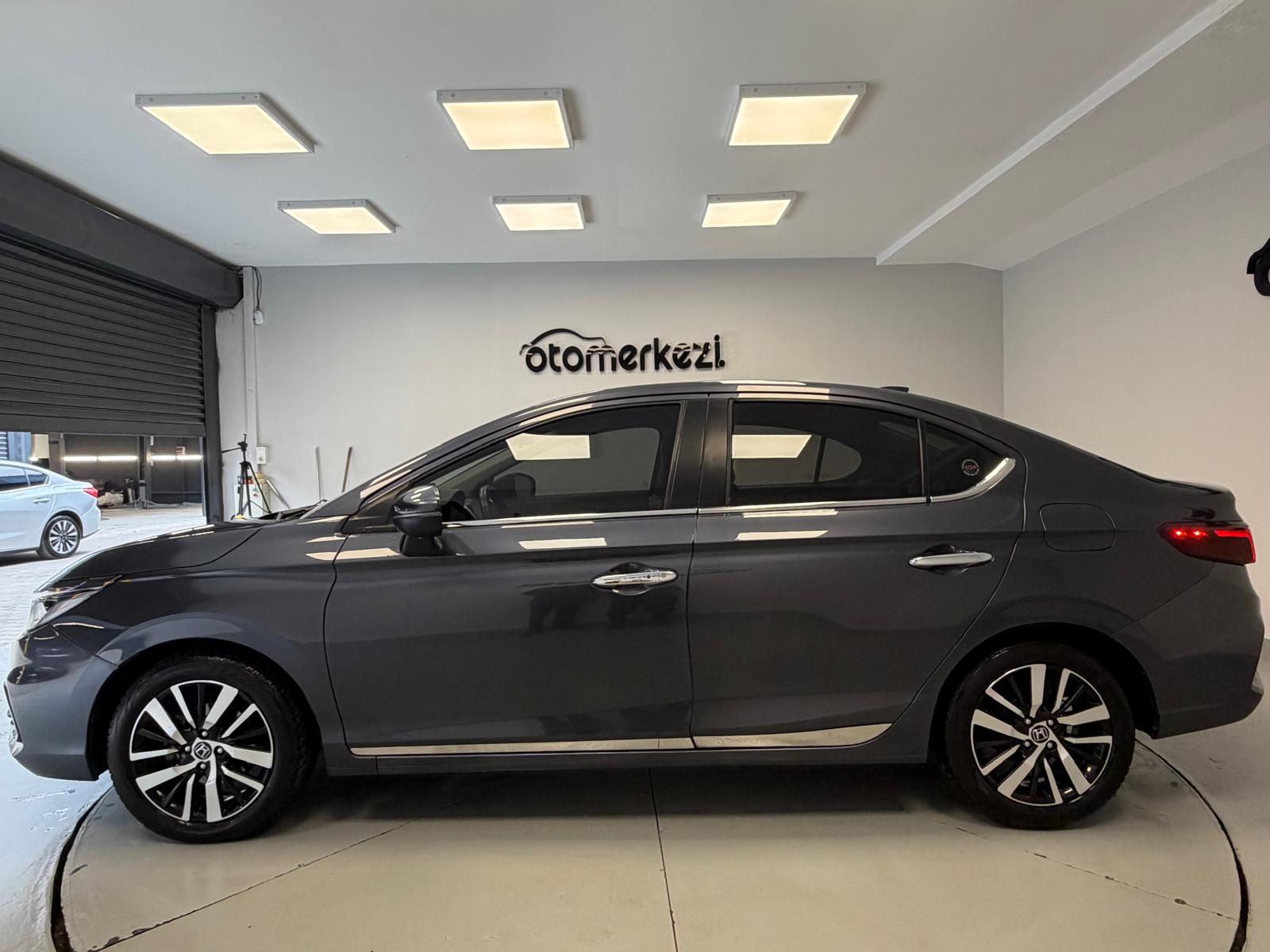 HONDA CITY 4
